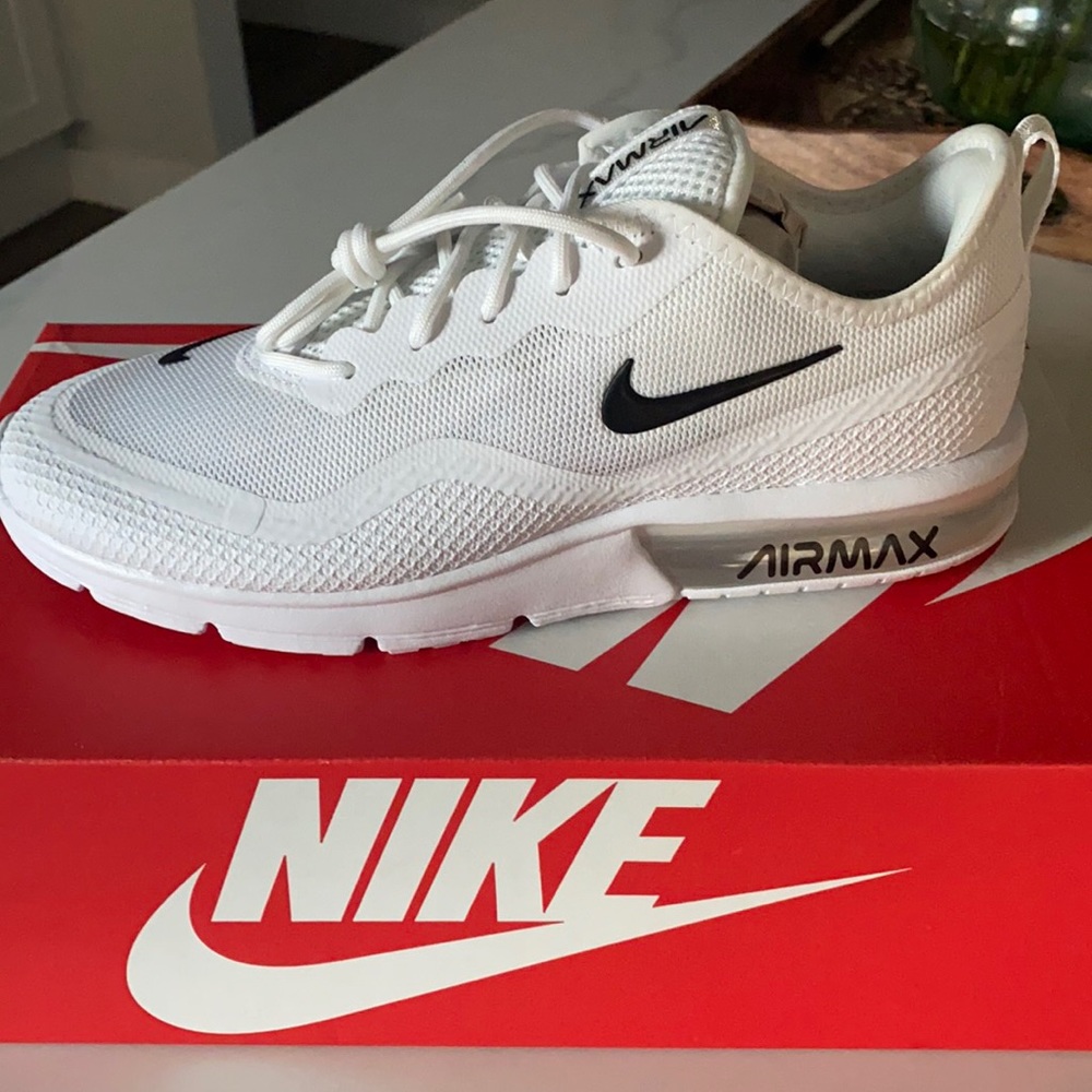 White womens Nike Air Max 8.5